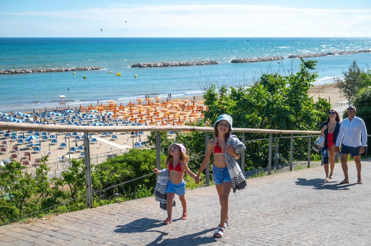Hotel Venus Gabicce Mare Exterior foto