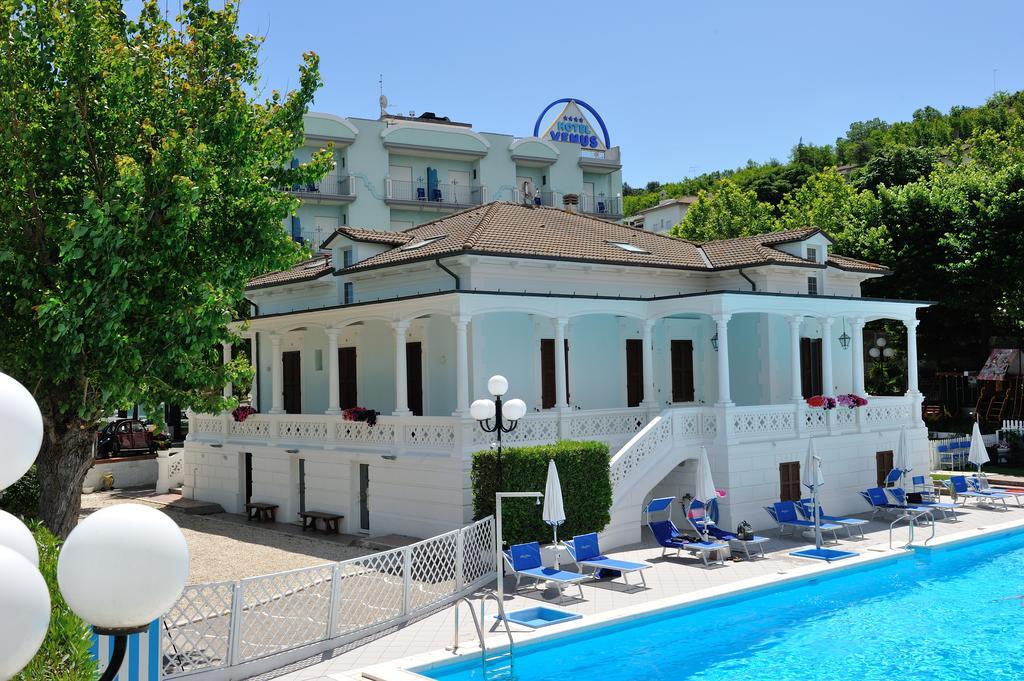 Hotel Venus Gabicce Mare Exterior foto